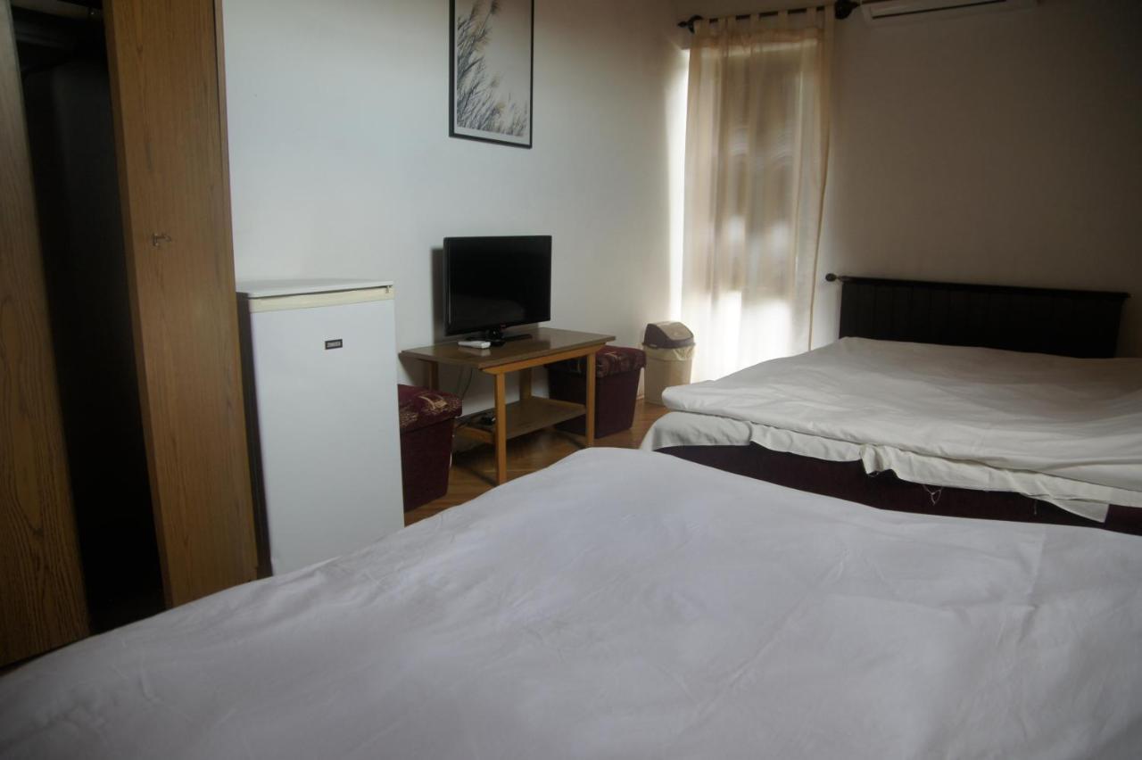 시오포크 Szuzanna Fenyves Panzio B&B 외부 사진